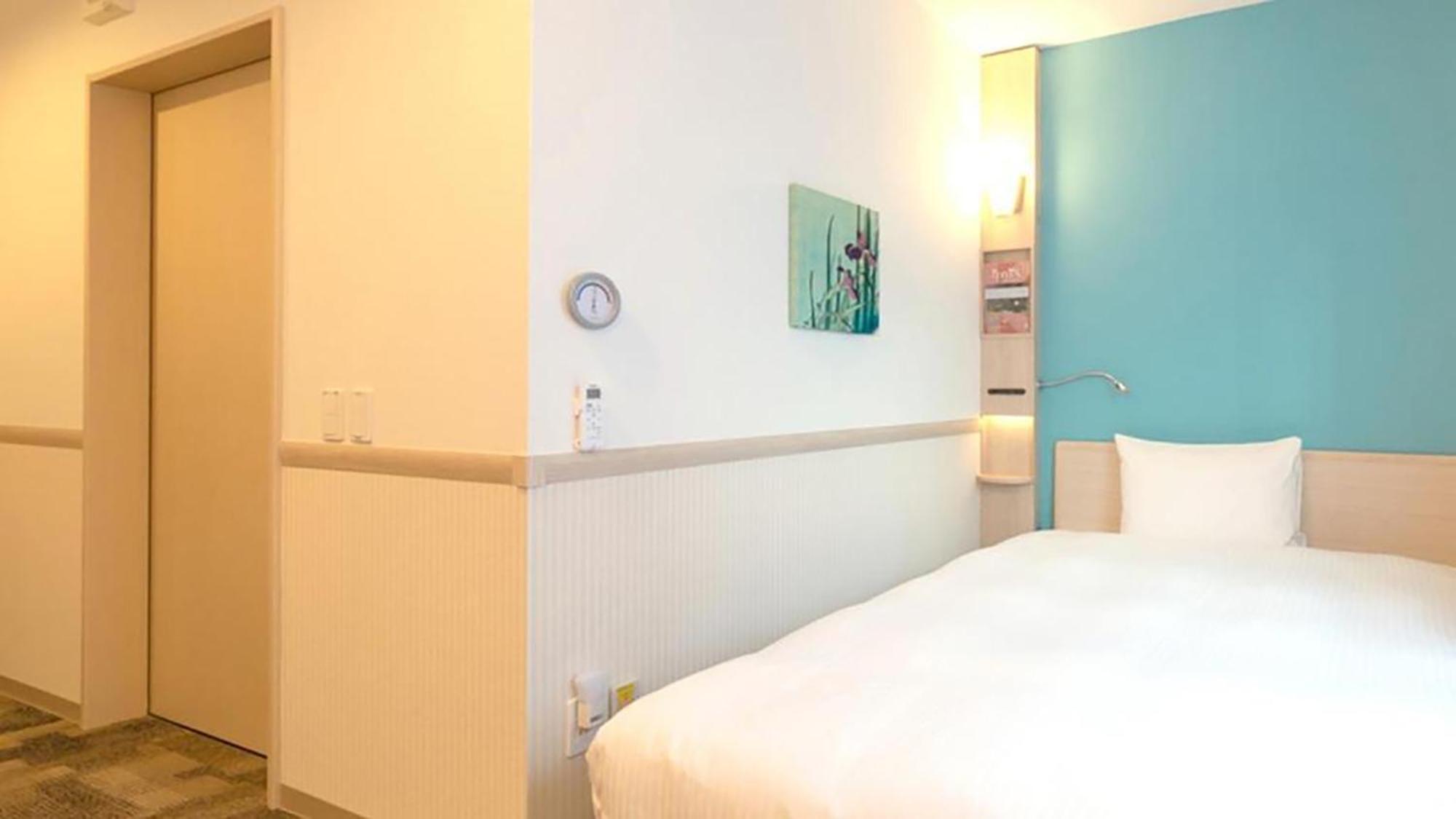 Toyoko Eki Minami Guchi Hotel